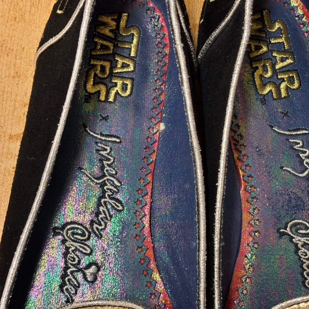 Star Wars C-3PO Gold and Black Flats - Picture 2 of 7